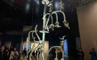 三星堆博物馆2026年中秋国庆假期购票提醒：延时开放至20:00，票源提前14天放