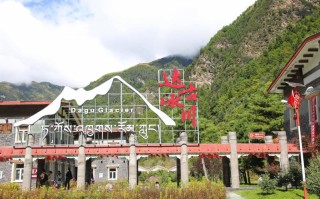 四川冬天旅游：2026-2027冰雪温泉、攀西暖阳、春节年俗全攻略