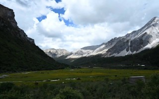 曲靖稻城亚丁旅游攻略：从滇东北出发，错峰看川西雪山海子