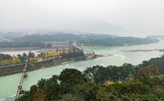 四川德格旅游｜在雪山与经卷之间，读懂康巴