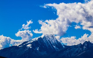 格聂旅游旺季：不只7—8月，10月秋色也是黄金窗口
