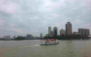 四川宜宾天坑旅游：站在地心边缘，看亿万年喀斯特奇观