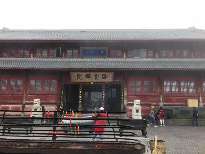 峨眉山红叶可以看多远：从“蜀山之王”到脚下彩林，解锁3079米高空的极致视野-第1张图片-四川省中国青年旅行社官网 四川中青旅