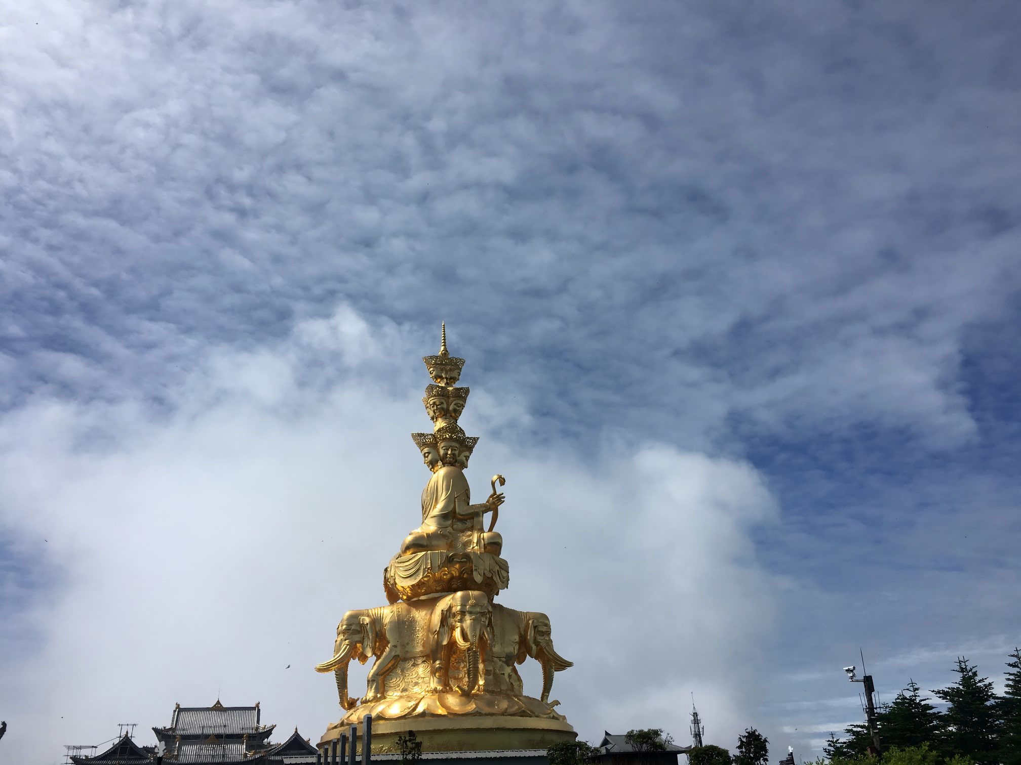 峨眉山红叶最佳时间表:精准锁定“海拔与日历”的交汇点,解锁佛国仙山的限时绚烂-第1张图片-四川省中国青年旅行社官网 四川中青旅 峨眉山红叶最佳时间表:精准锁定“海拔与日历”的交汇点,解锁佛国仙山的限时绚烂-第1张图片-四川省中国青年旅行社官网 四川中青旅