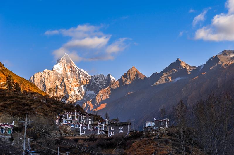 四日游,冷噶措+四姑娘山+墨石公园+鱼子西小团,秘境冷嘎措,四姑娘山旅游团-第1张图片-四川省中国青年旅行社官网 四川中青旅 四日游,冷噶措+四姑娘山+墨石公园+鱼子西小团,秘境冷嘎措,四姑娘山旅游团-第1张图片-四川省中国青年旅行社官网 四川中青旅