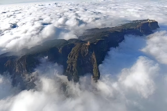 峨眉山红叶地址:解锁“9月绿意酝酿”与10月巅峰期前瞻,在10月下旬邂逅东方圣山诗行-第1张图片-四川省中国青年旅行社官网 四川中青旅 峨眉山红叶地址:解锁“9月绿意酝酿”与10月巅峰期前瞻,在10月下旬邂逅东方圣山诗行-第1张图片-四川省中国青年旅行社官网 四川中青旅