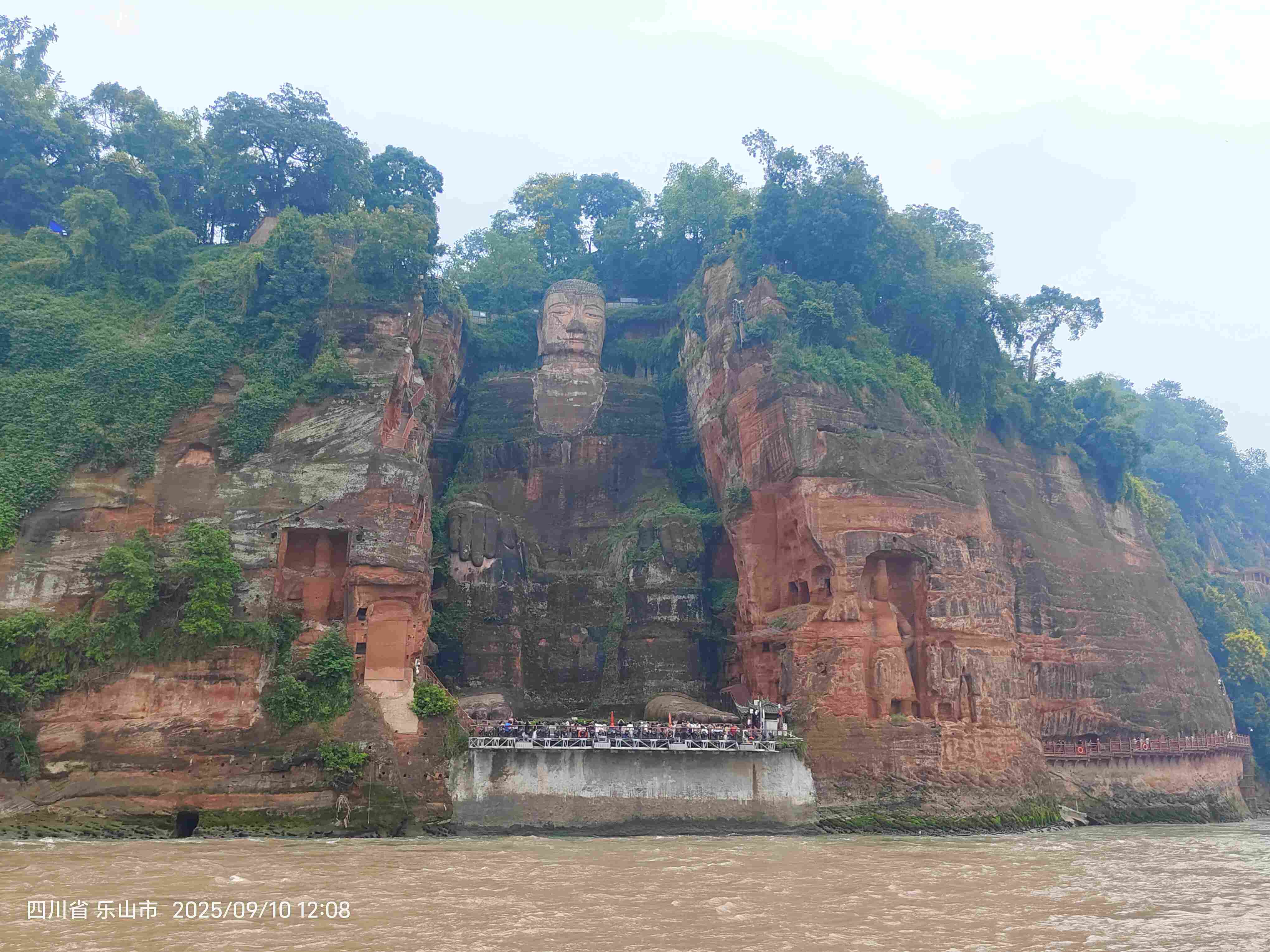 成都旅游乐山大佛:2026最新登山游船攻略+美食避坑-第2张图片-四川省中国青年旅行社官网 四川中青旅 成都旅游乐山大佛:2026最新登山游船攻略+美食避坑-第2张图片-四川省中国青年旅行社官网 四川中青旅