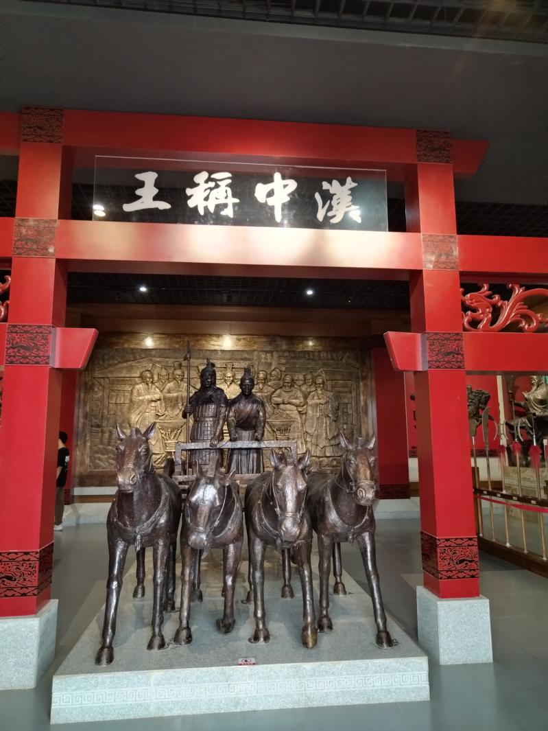 四川绵阳旅游:李白故里、两弹城、熊猫家园与羌城深度游指南-第1张图片-四川省中国青年旅行社官网 四川中青旅 四川绵阳旅游:李白故里、两弹城、熊猫家园与羌城深度游指南-第1张图片-四川省中国青年旅行社官网 四川中青旅
