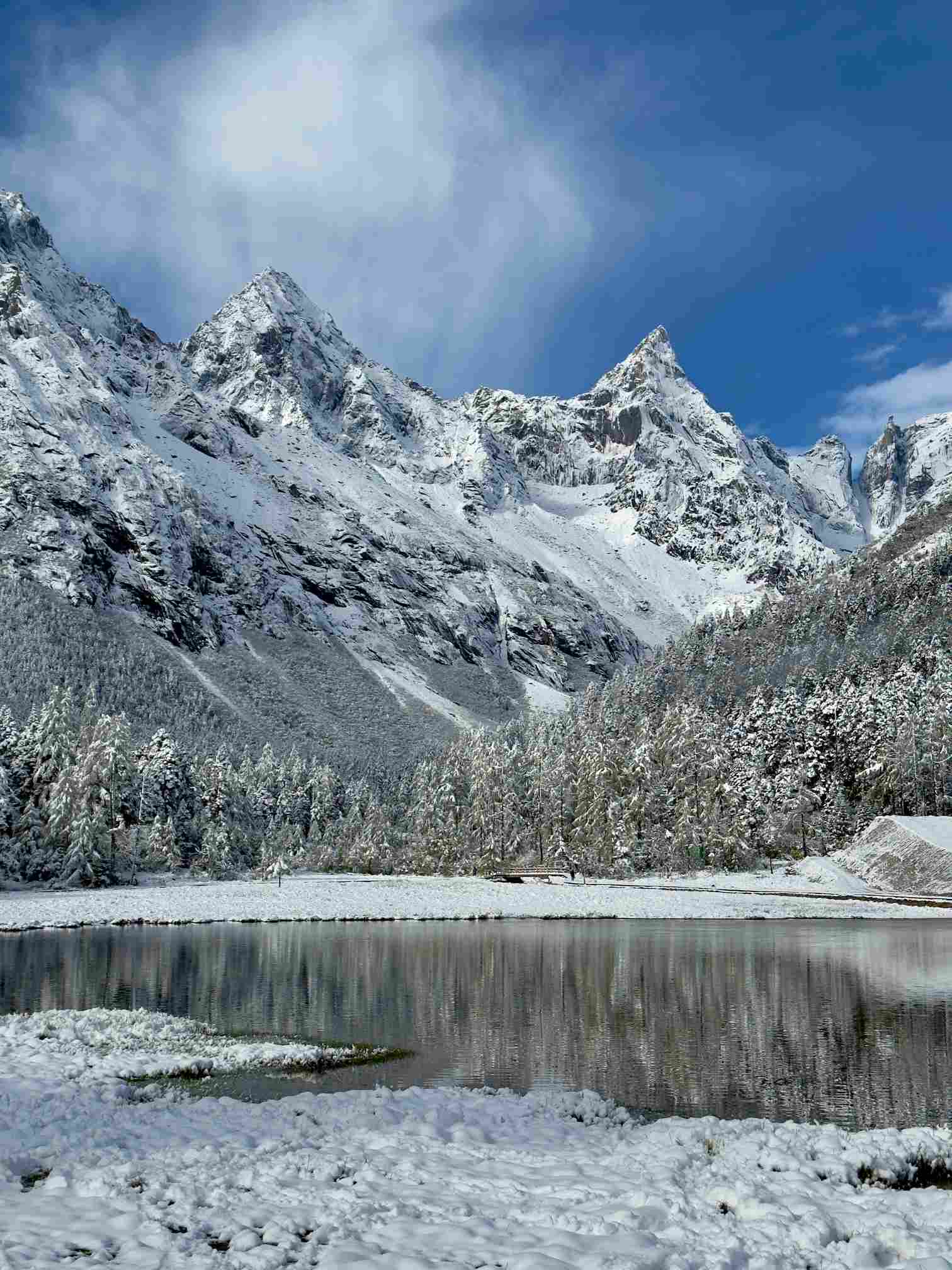 毕棚沟和米亚罗是一条旅游线吗|雪景实拍图片、理县冬季路线串联指南-第2张图片-四川省中国青年旅行社官网 四川中青旅 毕棚沟和米亚罗是一条旅游线吗|雪景实拍图片、理县冬季路线串联指南-第2张图片-四川省中国青年旅行社官网 四川中青旅