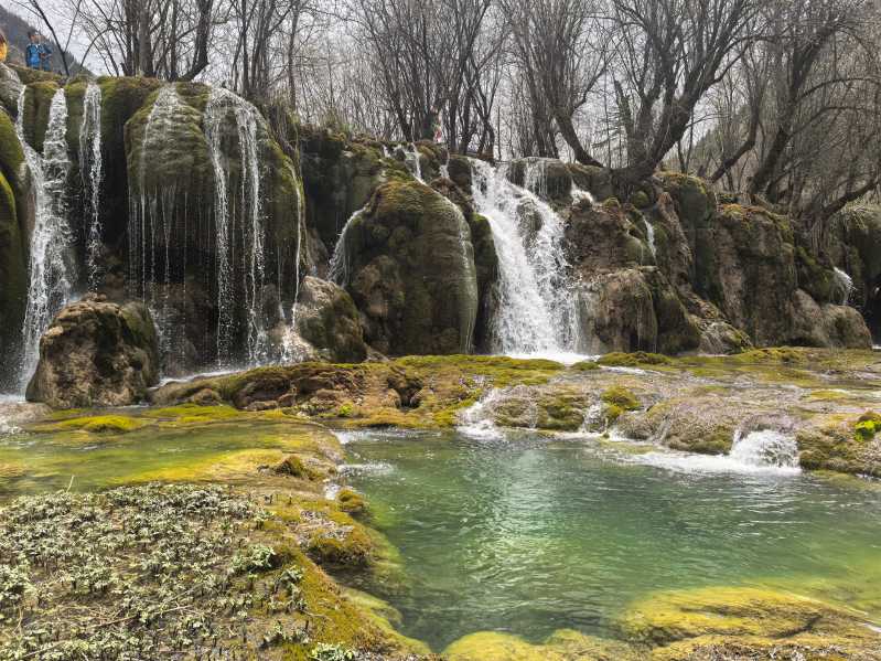春节的九寨沟旅游攻略|2027年门票预约、路线、交通与避坑-第1张图片-四川省中国青年旅行社官网 四川中青旅 春节的九寨沟旅游攻略|2027年门票预约、路线、交通与避坑-第1张图片-四川省中国青年旅行社官网 四川中青旅