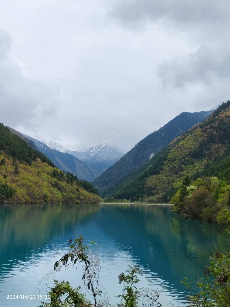 如何去九寨沟旅游|2026高铁、自驾、大巴、飞机路线与接驳指南-第1张图片-四川省中国青年旅行社官网 四川中青旅 如何去九寨沟旅游|2026高铁、自驾、大巴、飞机路线与接驳指南-第1张图片-四川省中国青年旅行社官网 四川中青旅