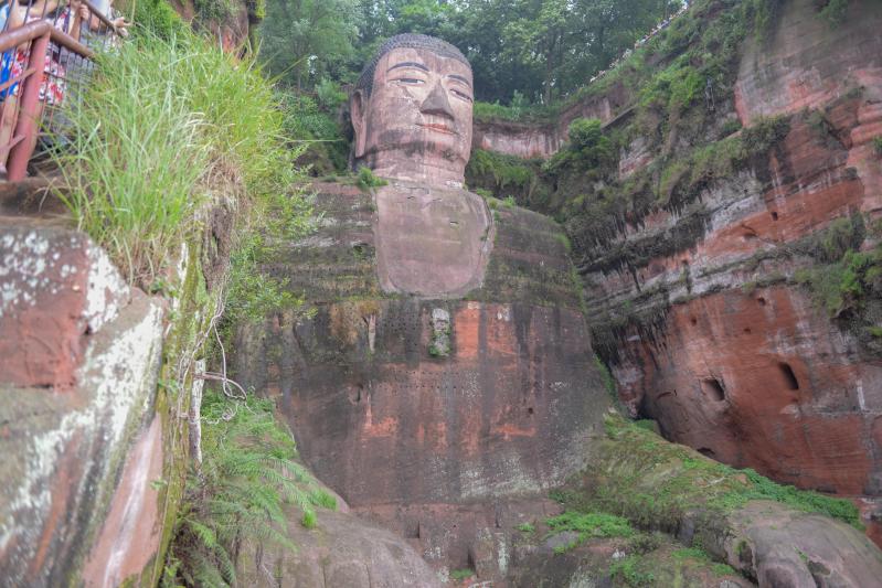 四川乐山大佛旅游攻略:从佛头到佛脚,看懂三江汇流处的千年大佛-第2张图片-四川省中国青年旅行社官网 四川中青旅 四川乐山大佛旅游攻略:从佛头到佛脚,看懂三江汇流处的千年大佛-第2张图片-四川省中国青年旅行社官网 四川中青旅