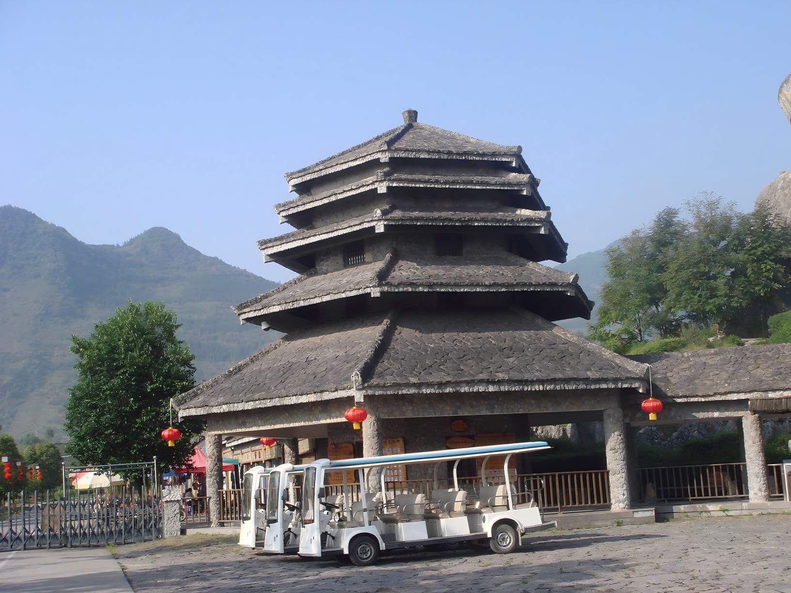 四川广元旅游景点大全:剑门关、昭化古城、曾家山、千佛崖、皇泽寺、明月峡、唐家河一次看全-第1张图片-四川省中国青年旅行社官网 四川中青旅 四川广元旅游景点大全:剑门关、昭化古城、曾家山、千佛崖、皇泽寺、明月峡、唐家河一次看全-第1张图片-四川省中国青年旅行社官网 四川中青旅