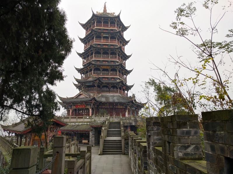 四川盆地旅游：不追高海拔，也能把巴蜀味道看完整-第1张图片-四川省中国青年旅行社官网 四川中青旅